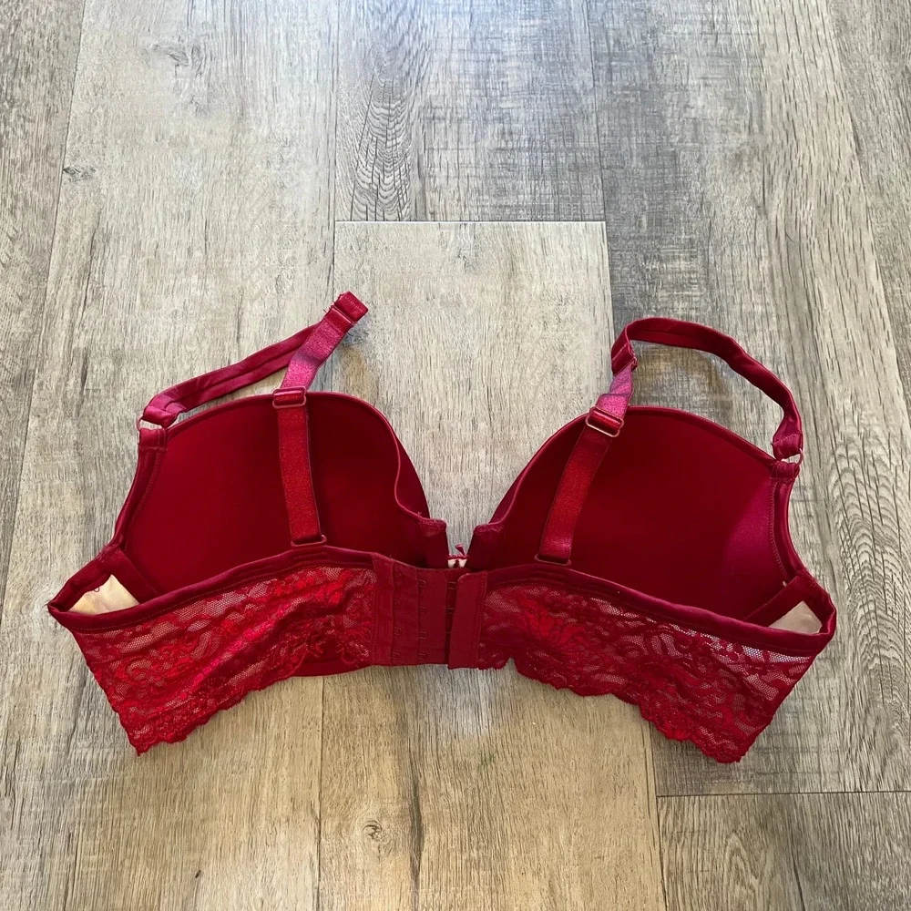 Cacique Red Lace Trim Underwire Bra 40D Smooth Padded Adjustable Straps 6956